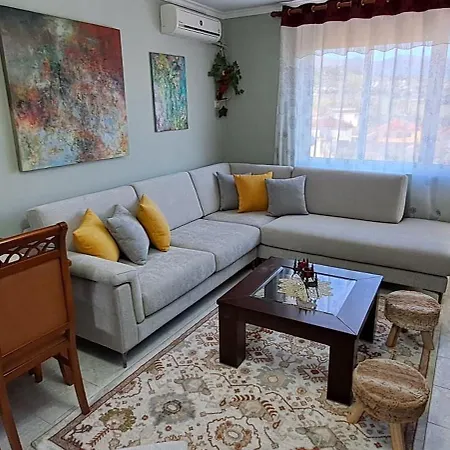 Tirana'S Countryside Gem 티라나